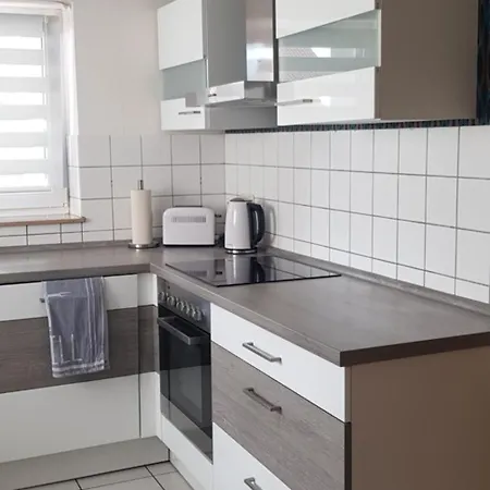 !!! In Am Brennerring !!! Tolle Lage / / Urlaub / Handwerkerunterkunft / Im Erdgeschoss تاوبربيشوفسهايم